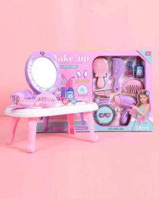 صورة تسريحة ميك اب واكسسوارات